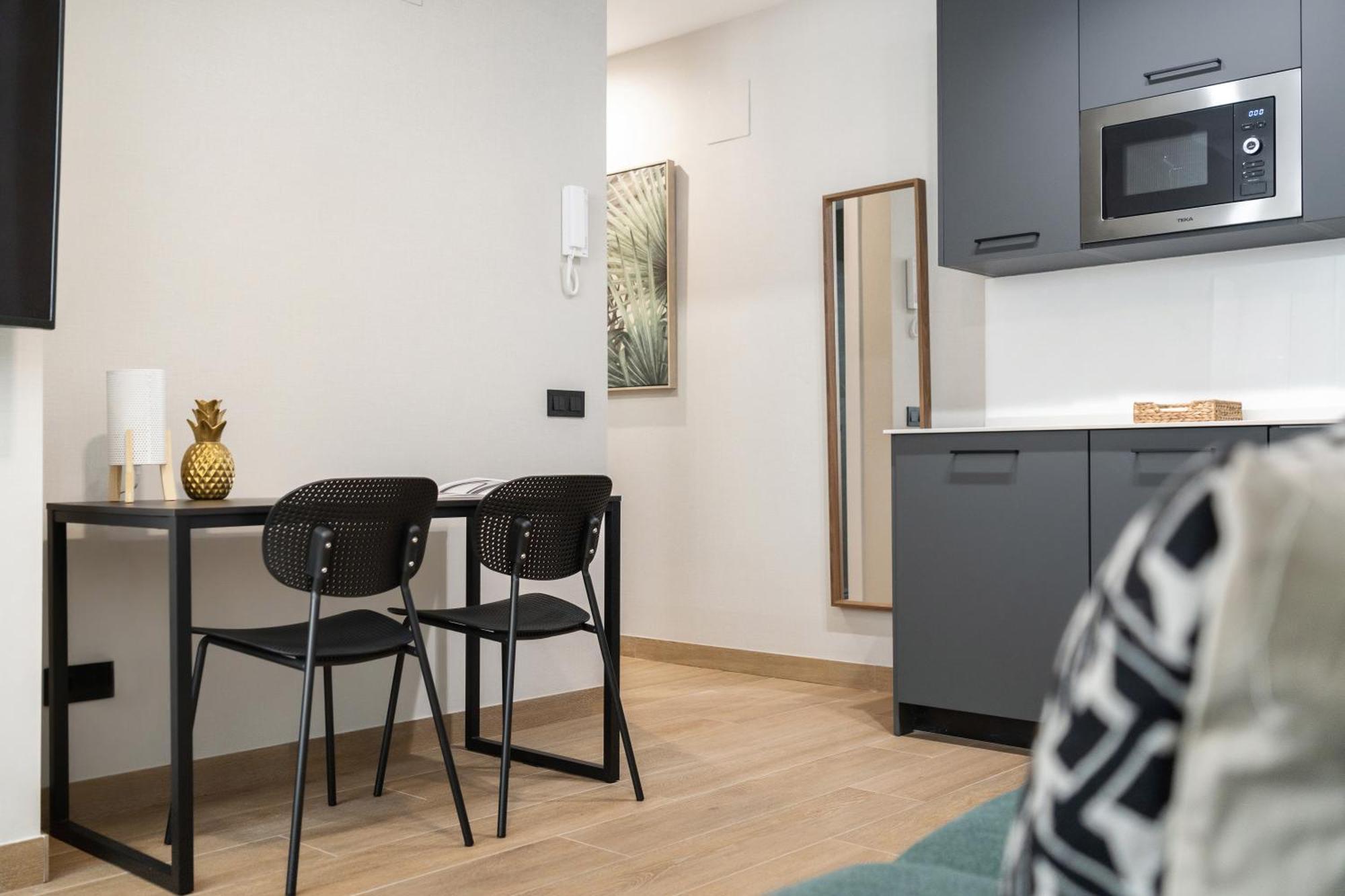 Ferienwohnung Dobo Madrid Cabrera Zimmer foto